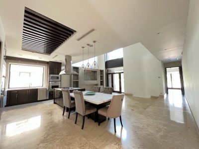 06cf15aa-a1b1-4269-82a8-1d1e469d3cbf