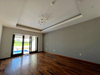 17709fce-17de-4a15-88a8-aff06749e575