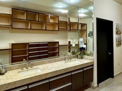 26b3b36d-7f3e-4b1d-918e-63c731468d26