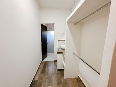 6d2bd9d4-405b-4bf2-8106-a2360496df89