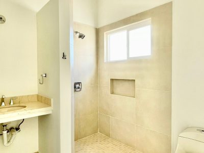 8cf887a4-81fb-4148-bd60-e8da04146a12