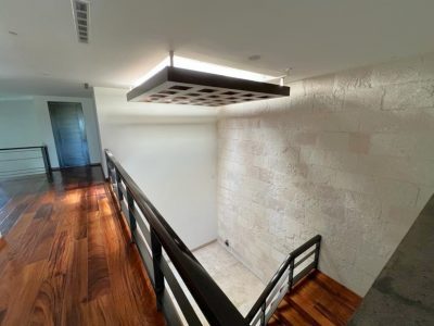 96d3d504-5b66-41da-9cc8-bc68f5c36ded