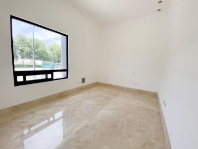 9e517d61-78d8-4ca3-95fd-29e434f631e7