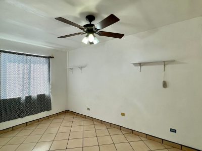 a5efb650-b4d9-48c8-a286-58d5bb84224e