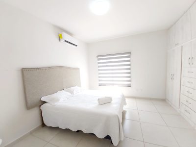 b66cded1-8811-4fb9-abf7-0f09f3d86f95