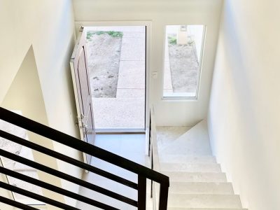 e0672ac7-91e0-4e97-9045-f4ff5e3340a1