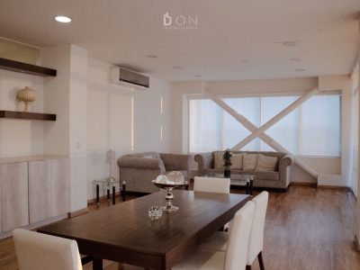 e8b810ce-7ff3-438a-9371-8ce7b607f1fd