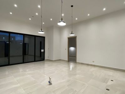 fe23d58f-f5bc-41b9-b26a-6d5e92bda73c